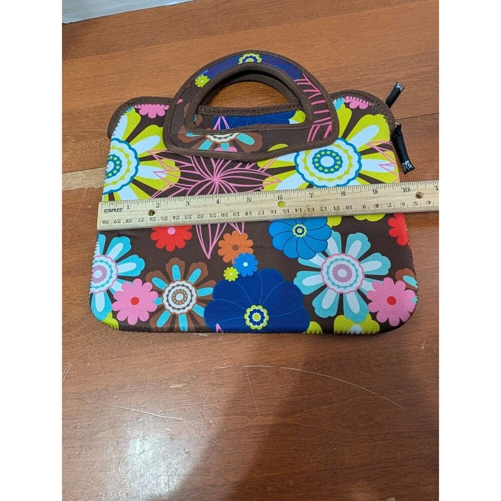 IE Brown Multicolored Floral Neoprene Laptop/ Tablet Case 10x8in. NWOT